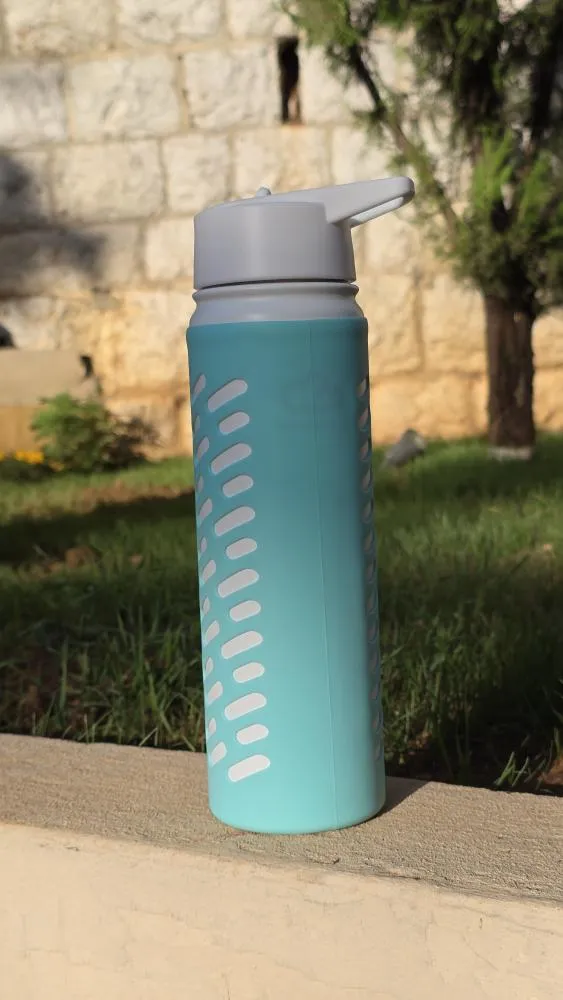 530 ml (18 oz) & 650 ml (22 oz) - Cloud 9 Insulated Water Bottle, 2 lids and silicone boot