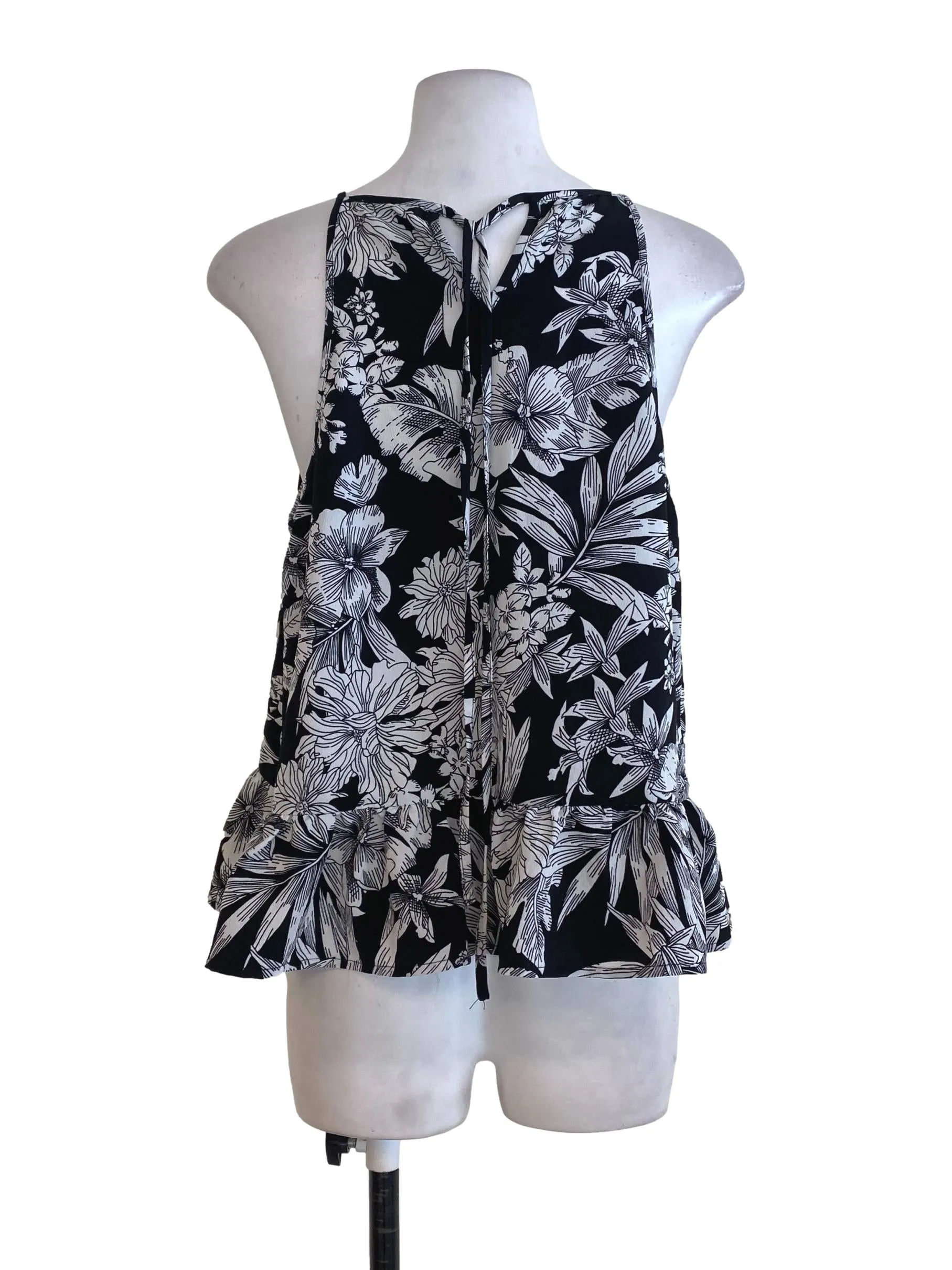 Black Floral Ruffle Top LB
