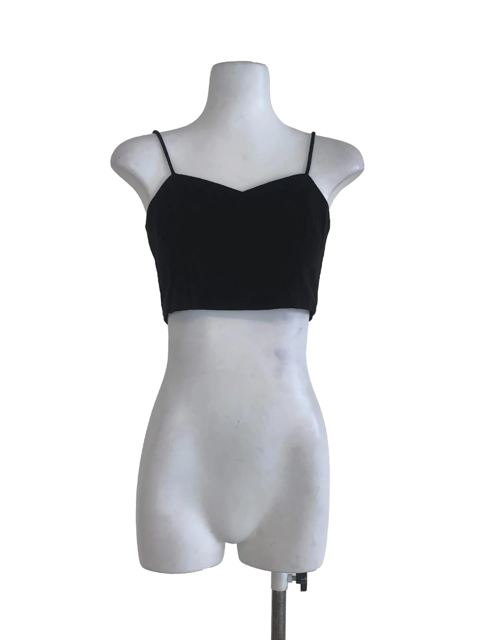 Black Plain Sleeveless Crop Top