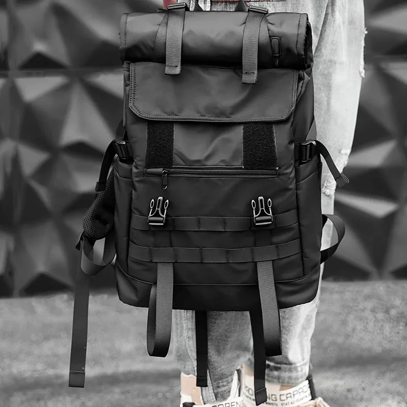 CASCADE - Convertible Shape Backpack 20-50L