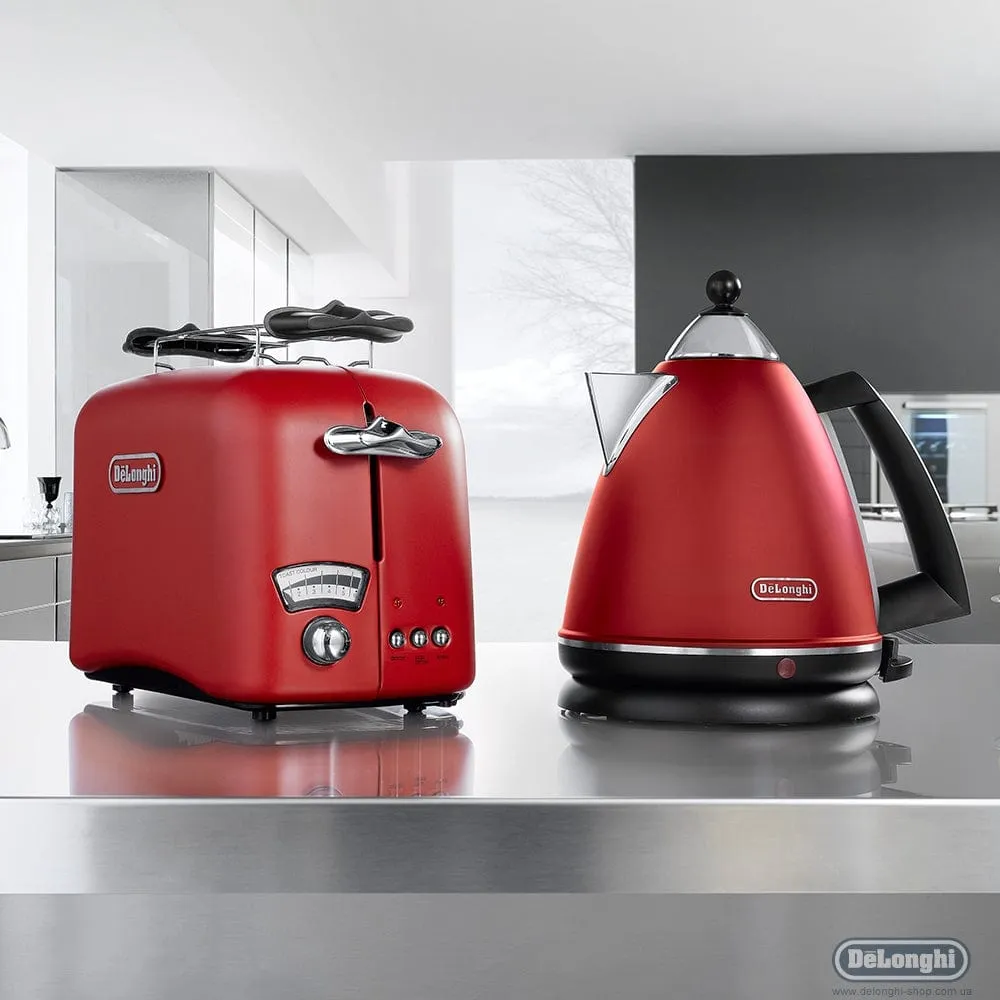 DeLonghi Argento Toaster & Kettle Set Red