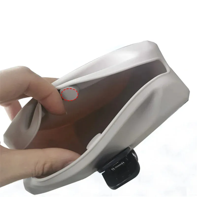 Dog Treat Pouch Safe Silicone Puppy Training Bag for Carrying Kibble Snacks Outdoor Feed Storage Pouch Food Reward Waist Bags