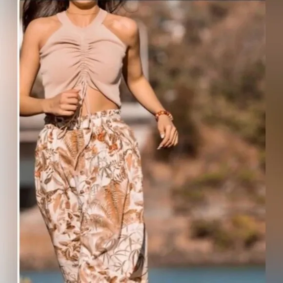 EUC H&amp;M Linen Tripical A-Line Midi Skirt Elastic Waist Size Medium