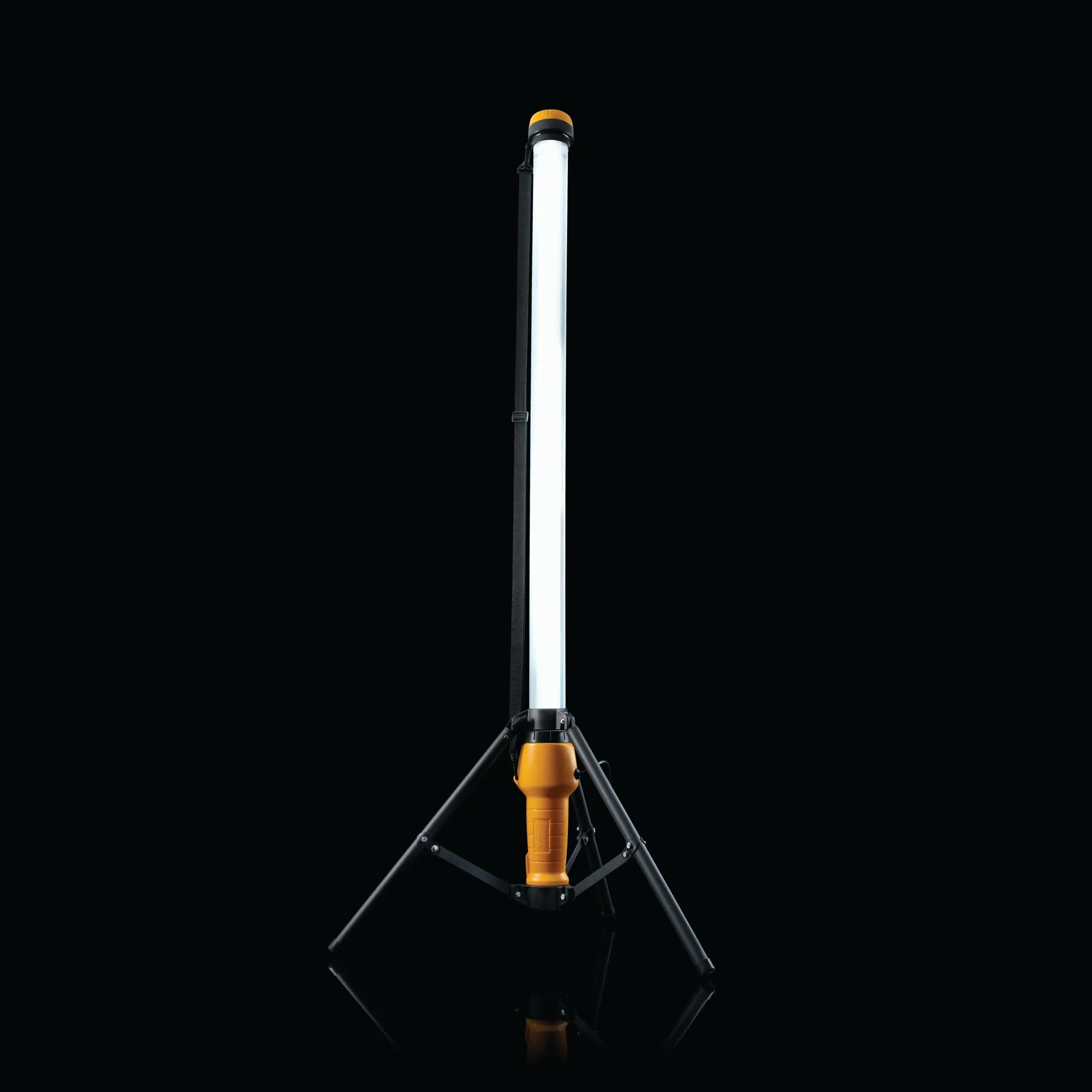 Fluorescent Uplight 4Ft 36W Light and Tripod 110V
