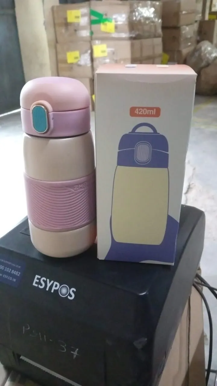 Insulated Stainless Steel Bottle With Rubber Grip (420 ML / Mix Design)