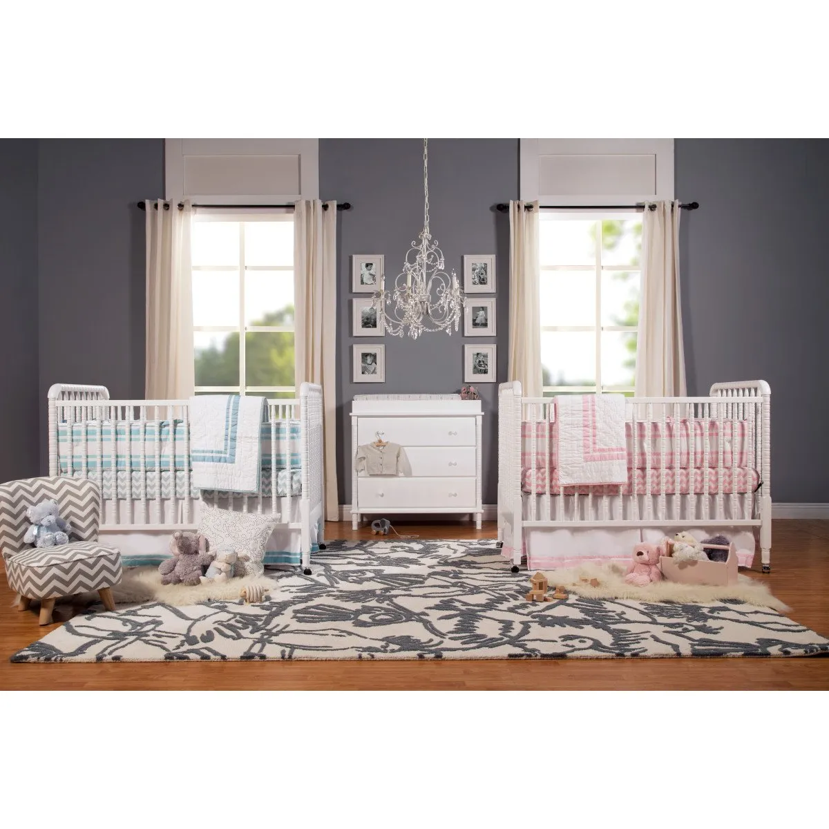 Jenny Lind 3-in-1 Convertible Crib