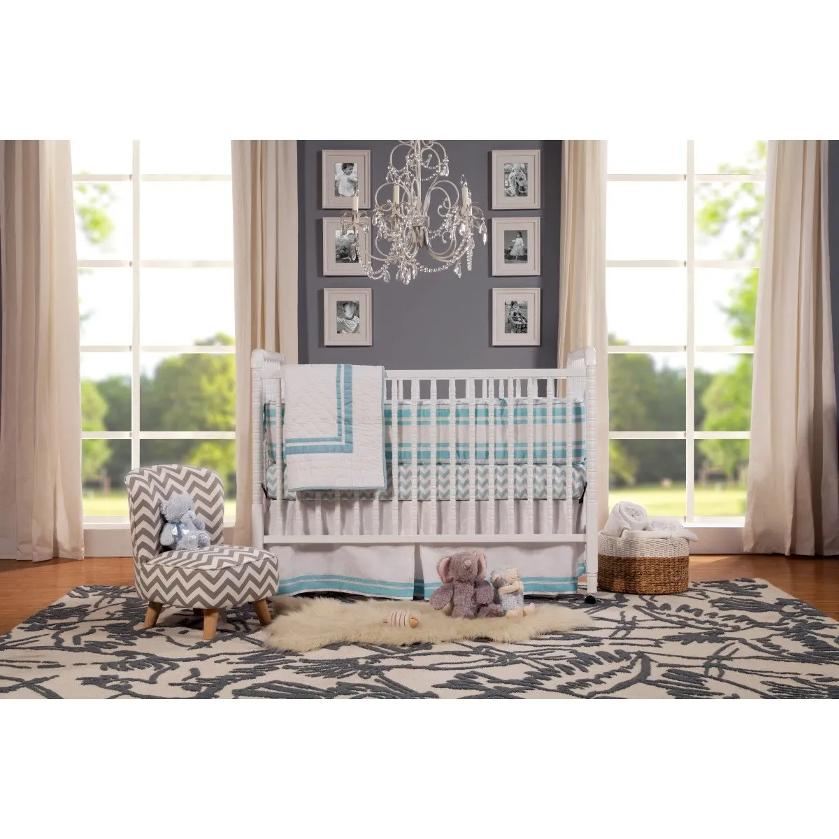 Jenny Lind 3-in-1 Convertible Crib
