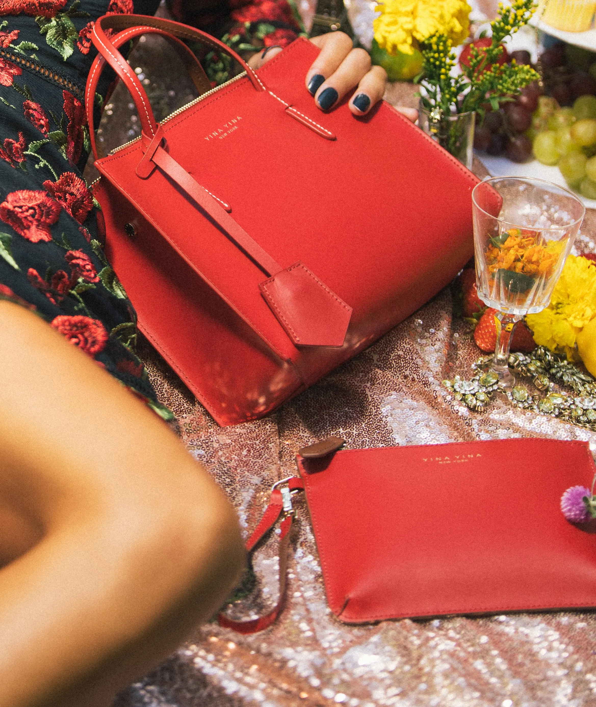 KAFKA POUCH RED