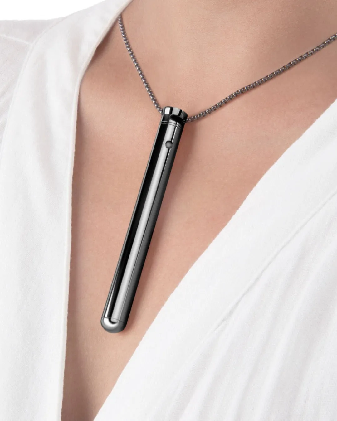Le Wand Necklace Rechargeable Vibrator - Discreet Wearable with 8 Vibration Modes and Travel Pouch