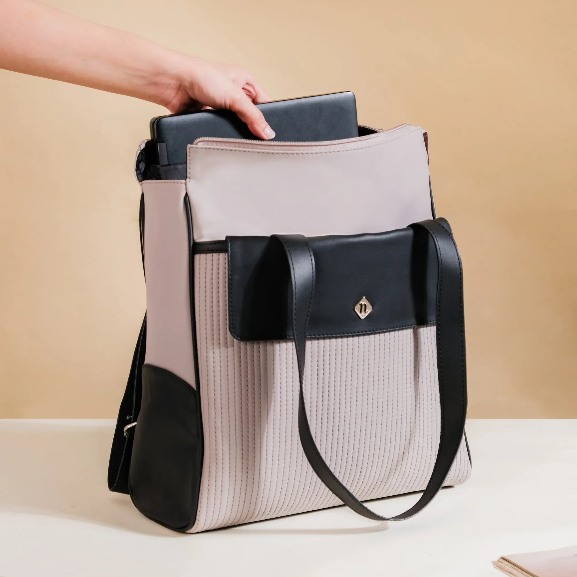 Multipurpose 2-Way Backpack And Handbag