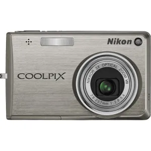 Nikon Coolpix S700 Digital Camera (Silver) Open box