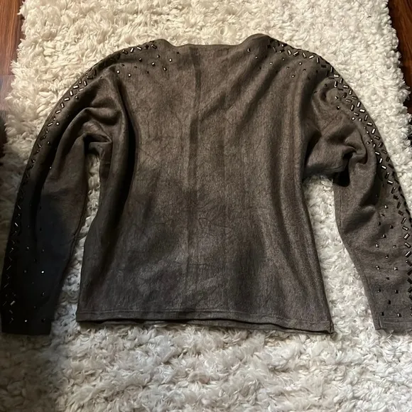 Nwot studded sweater