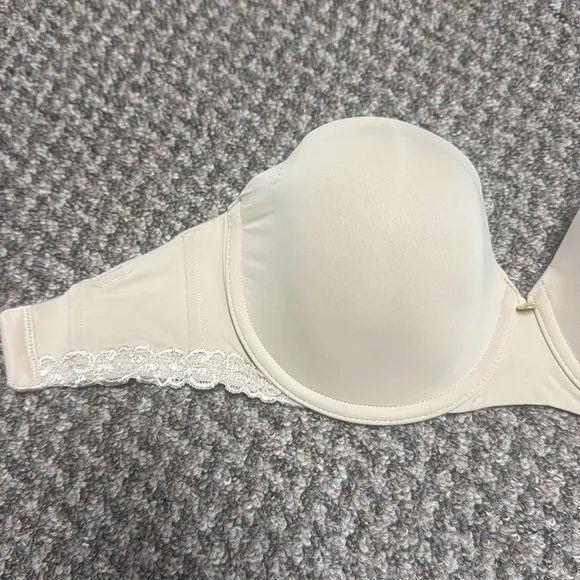 NWT! Natori Pure Luxe Multiway Bra