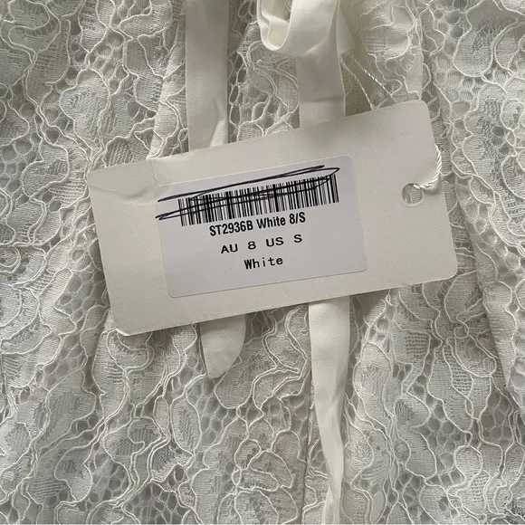 NWT SAINTS   SECRETS WHITE LACE EMBROIDERED MINI DRESS!!