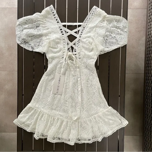 NWT SAINTS   SECRETS WHITE LACE EMBROIDERED MINI DRESS!!