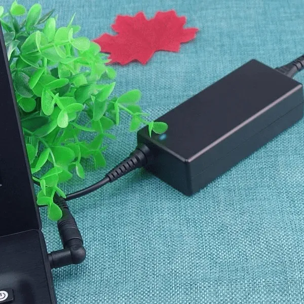 ONN Universal Laptop Charger