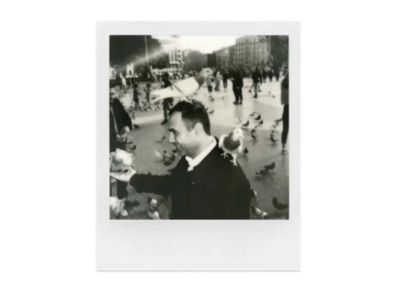 Polaroid Now Camera - Generation 2 - FREE UK Shipping