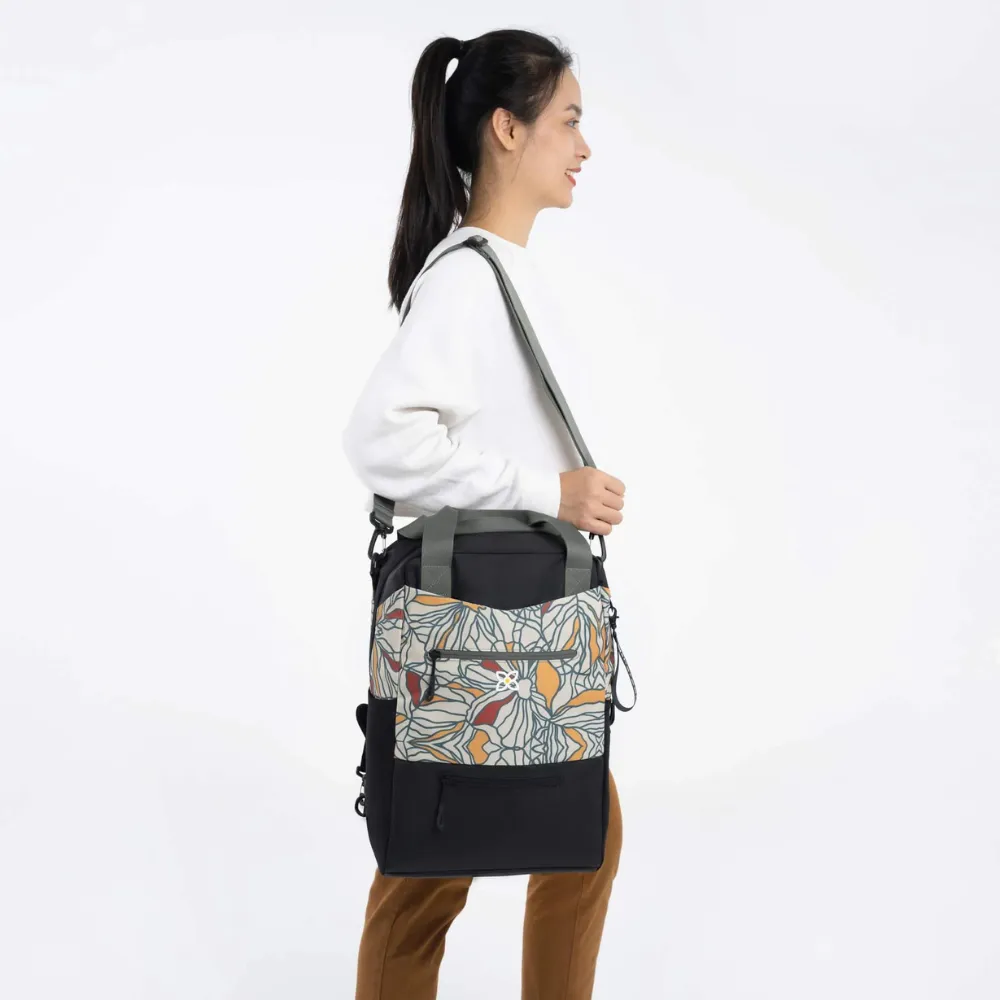 Sherpäni Camden Fiori Backpack (Women's)