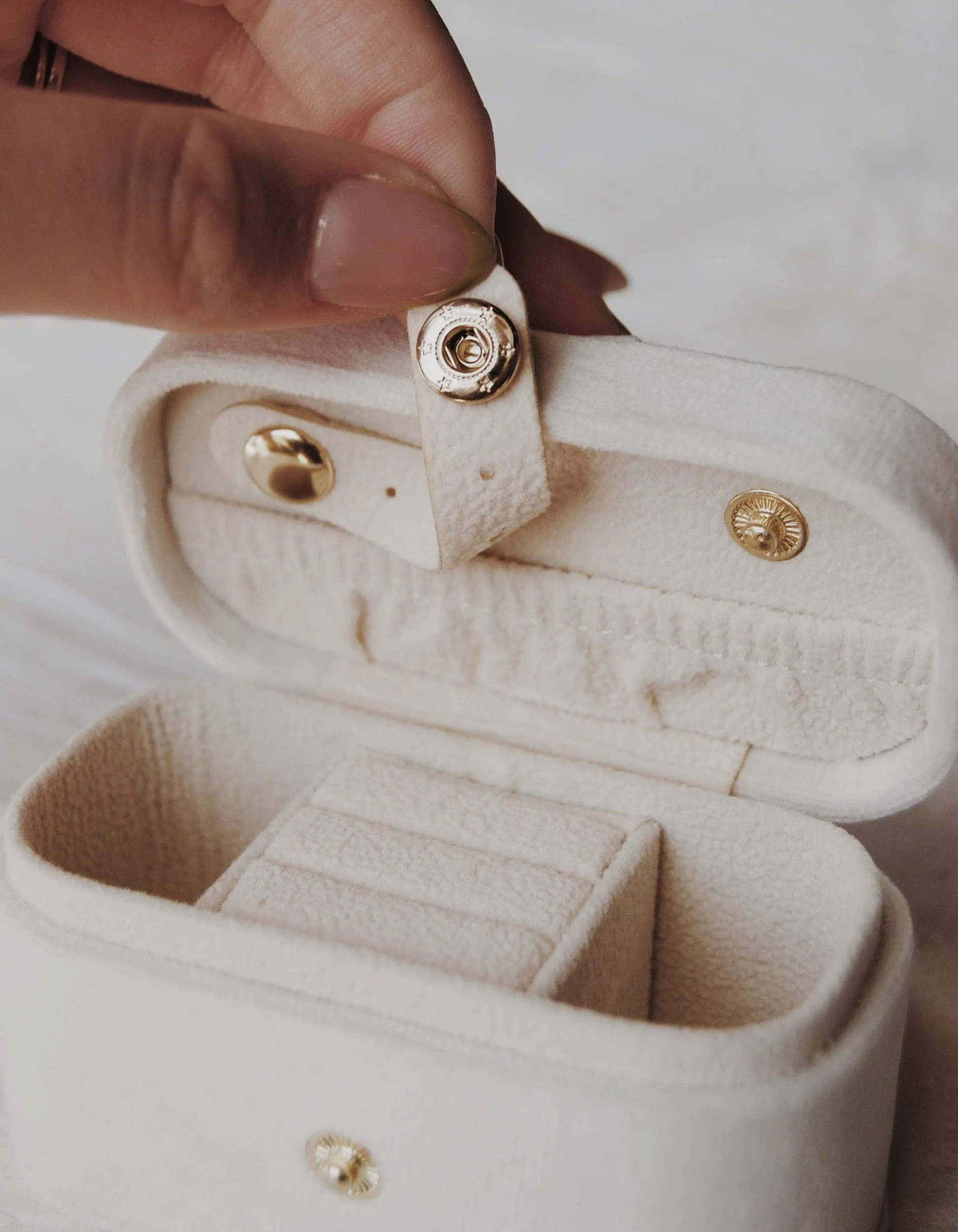 Sidekick Jewelry Box in Baby's Breath