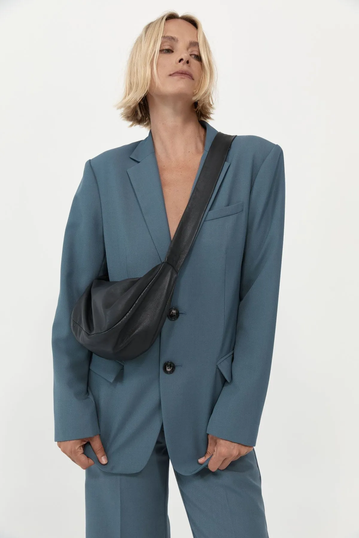 SOFT CRESCENT BAG - BLACK