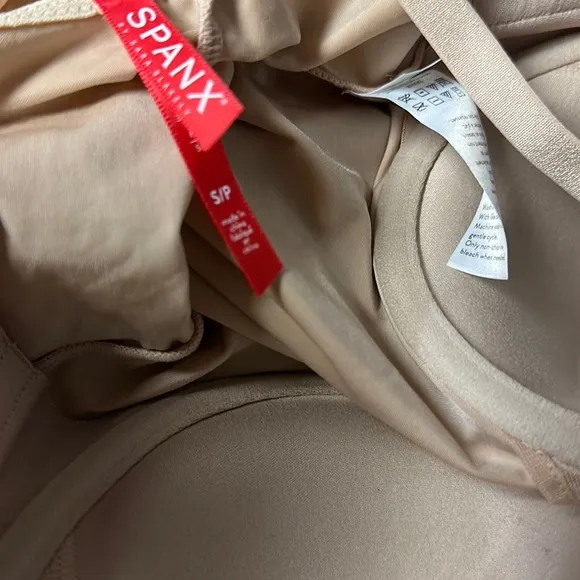 Spanx suit your fancy underwire removable straps cup bodysuit champagne New