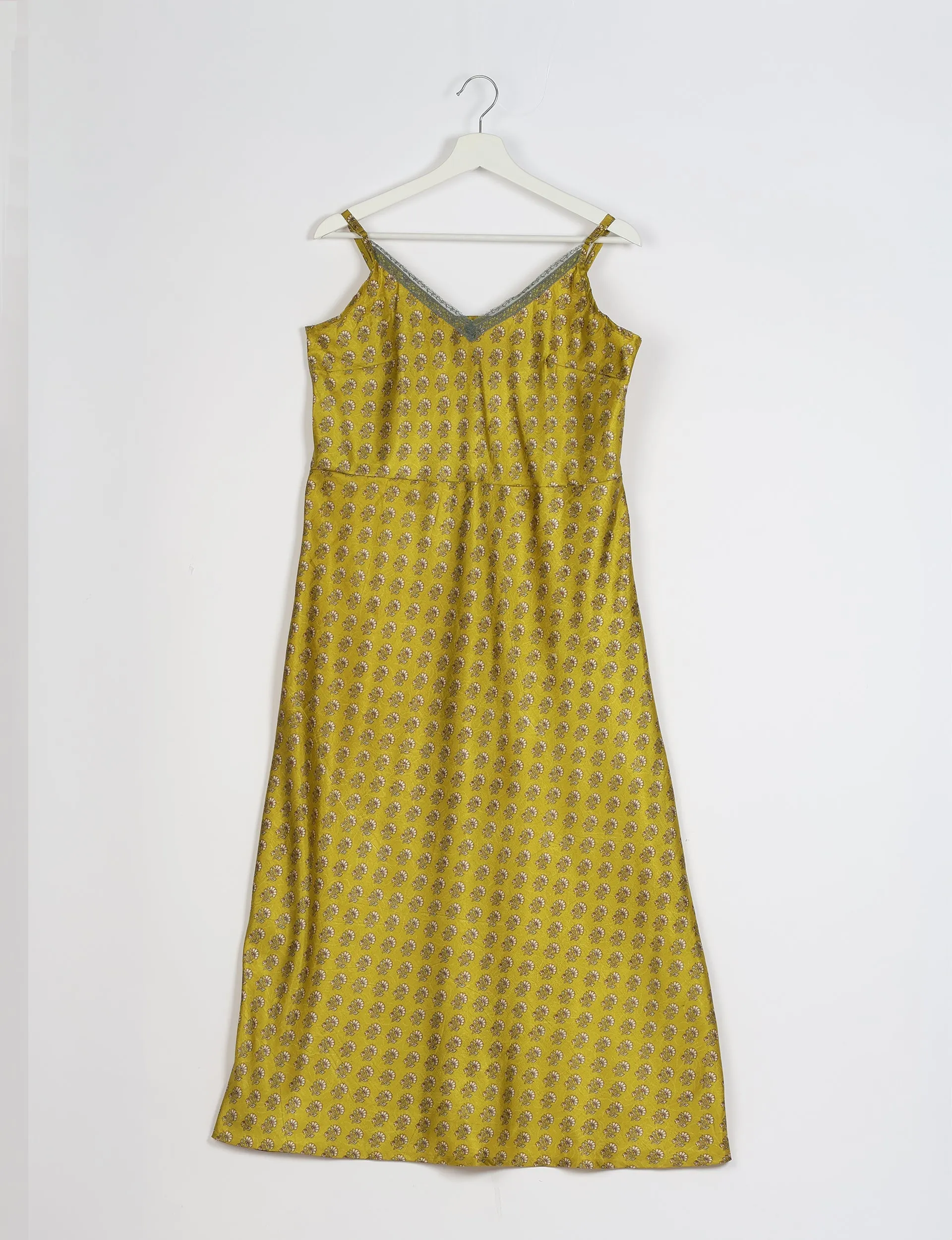 STRAP DRESS