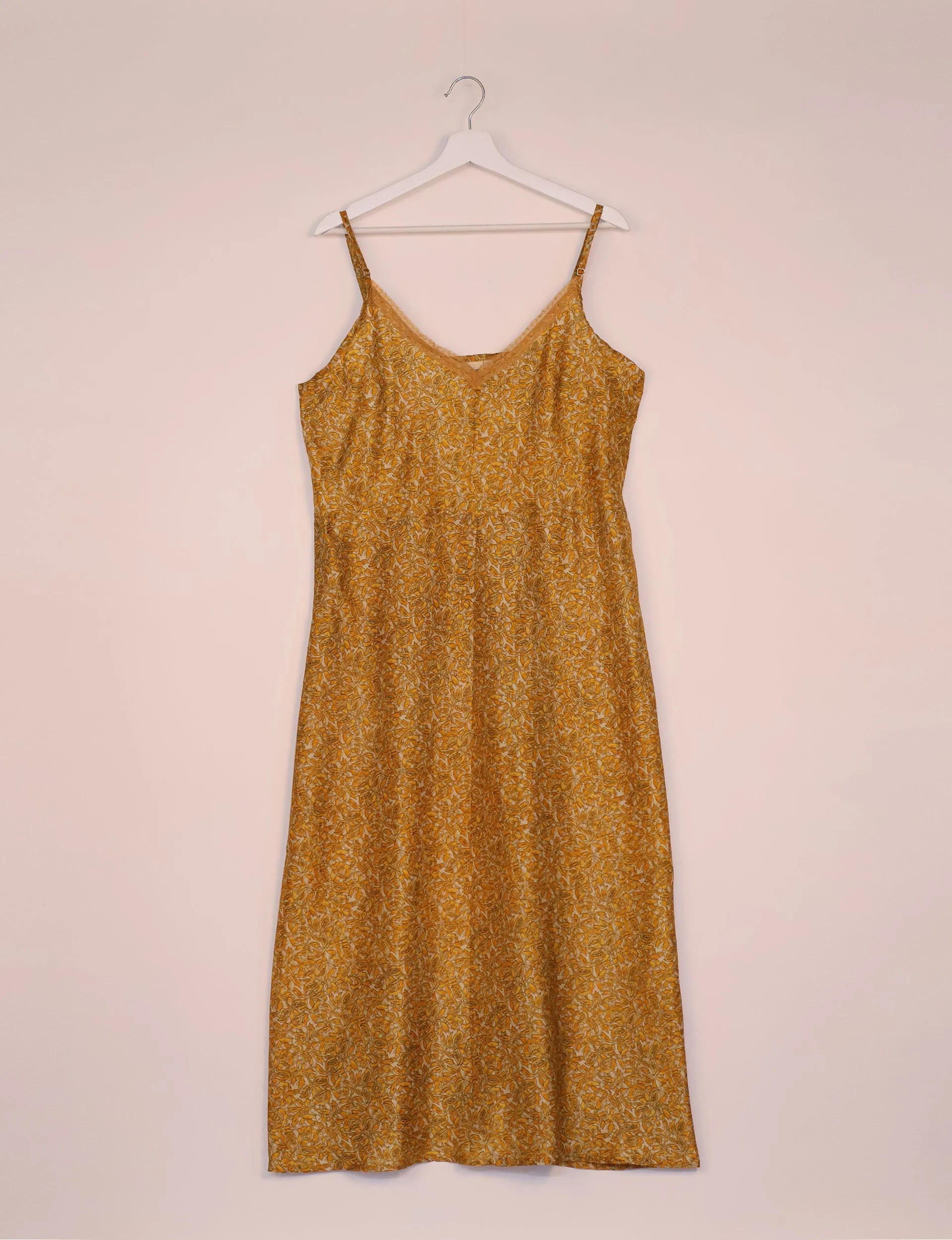 STRAP DRESS