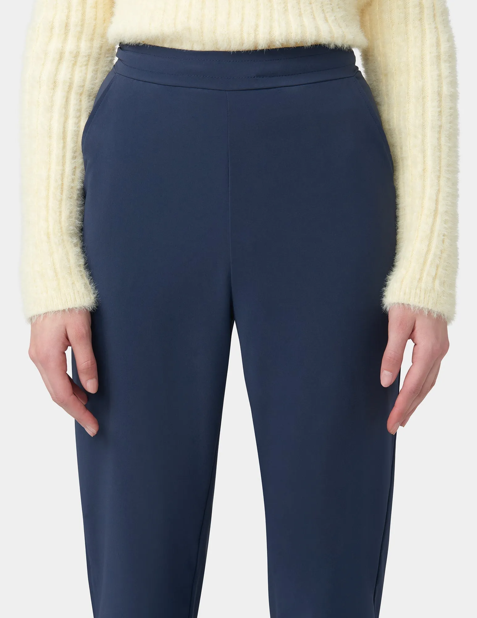 Travel High Waist Slim Jogger