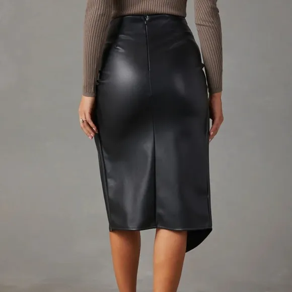 Twist Detail High Waist Skirt - Black