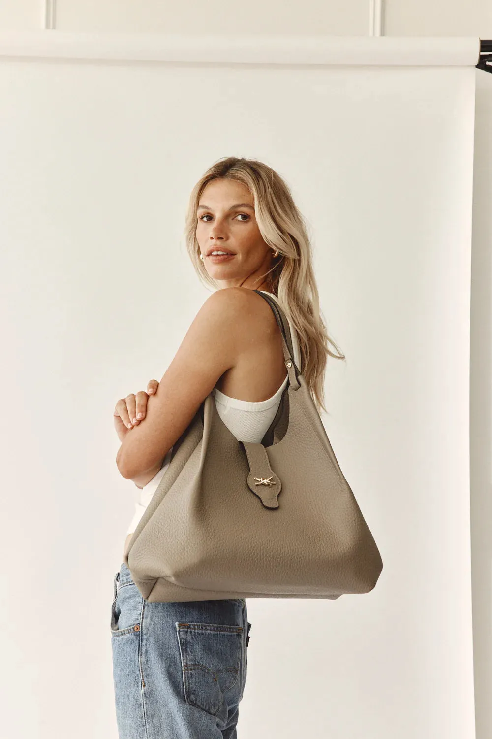 Vestirsi Grace Large East West Tote Taupe