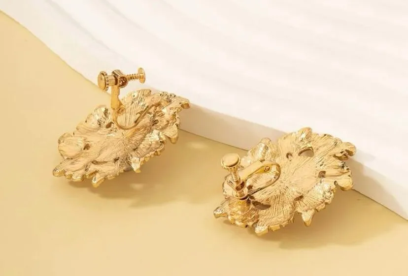 VINTAGE STUD EARRINGS(Clip-On)
