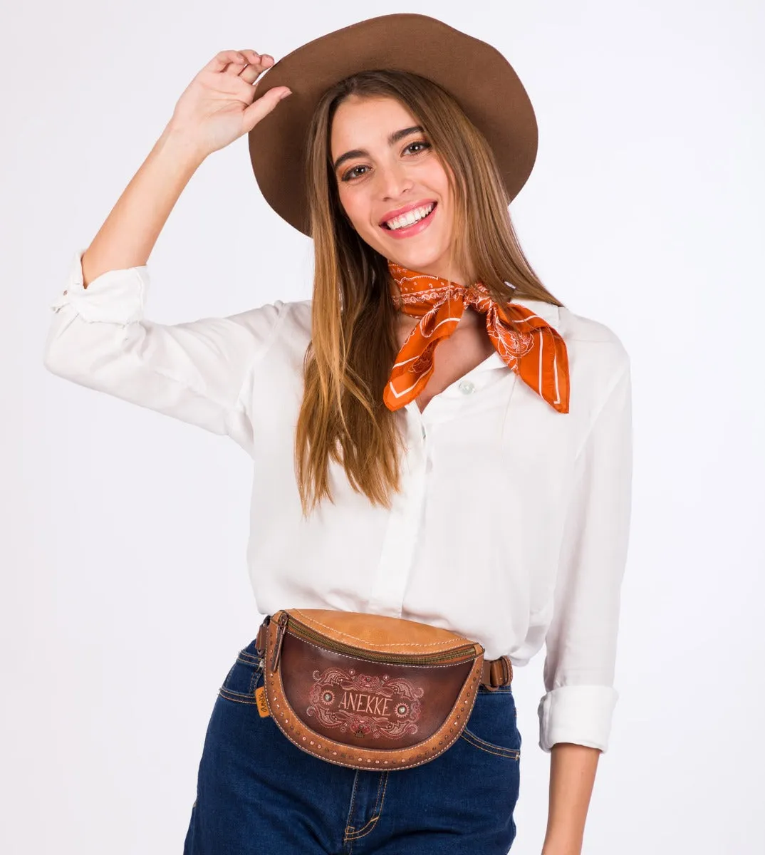 Western bumbag with studs