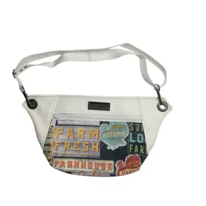 White Farmhouse Dayna Pack
